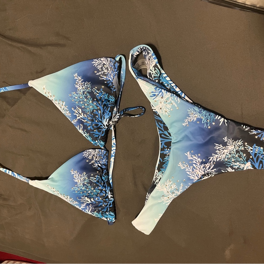 SHEIN blue Plant Print Halter Triangle Bikini Swimsuit